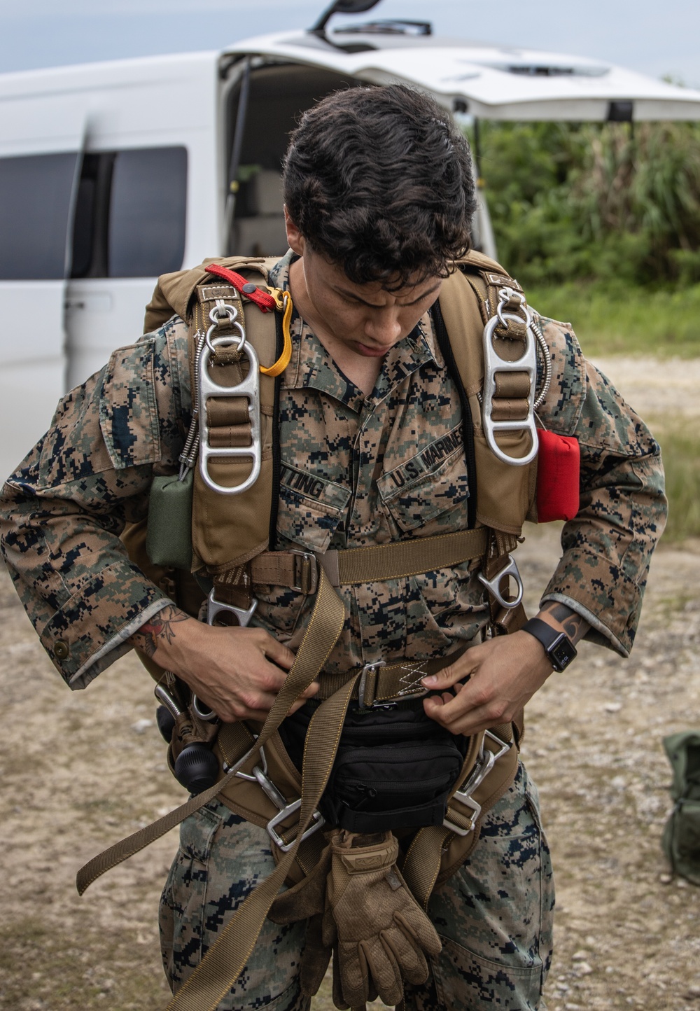 3rd Landing Support Battalion Conducts Air Delivery Exercise