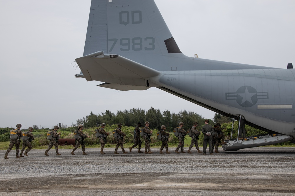 3rd Landing Support Battalion Conducts Air Delivery Exercise