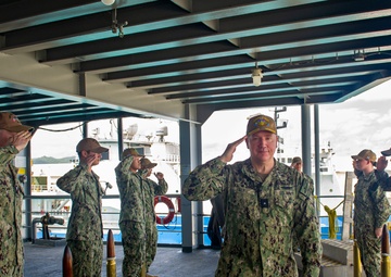 Commander, Submarine Group 7 Visits USS Frank Cable