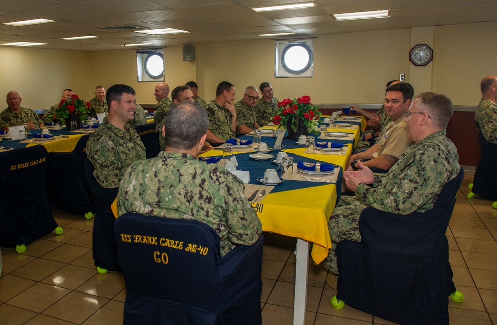 Commander, Submarine Group 7 Visits USS Frank Cable