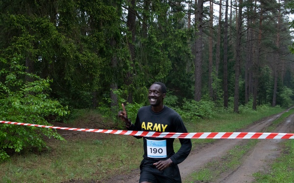 eFP Battle Group Poland Troops Participate in Global Running Day