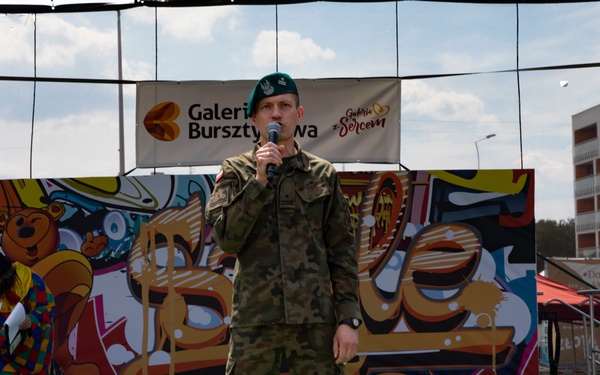 Battle Group Poland Troops Support a Community Relations Day Event