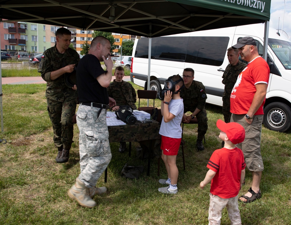 Battle Group Poland Troops Support a Community Relations Day Event