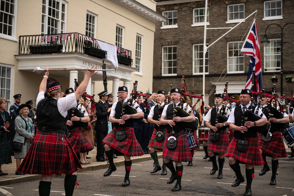 The Glen Morriston Pipe Band performs
