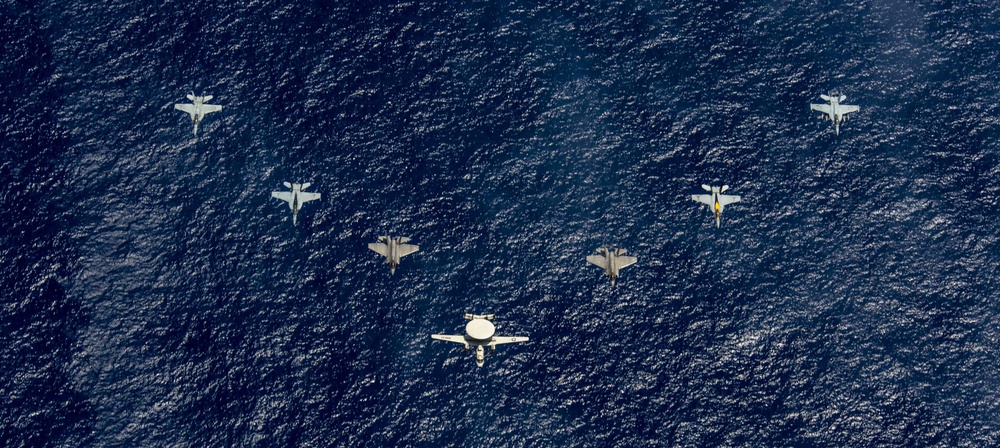 USS Ronald Reagan (CVN 76) Carrier Strike Group conducts formation sailing with USS Abraham Lincoln (CVN 72) carrier strike group