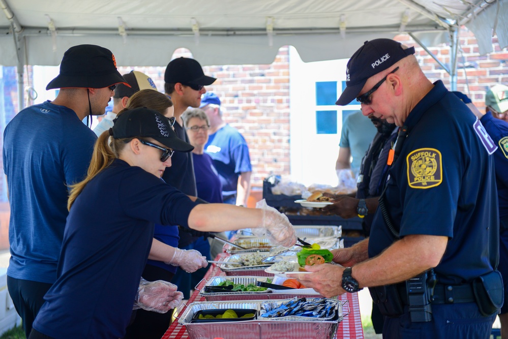 Coast Guard Reserve participates in Norfolk Harborfest 2022