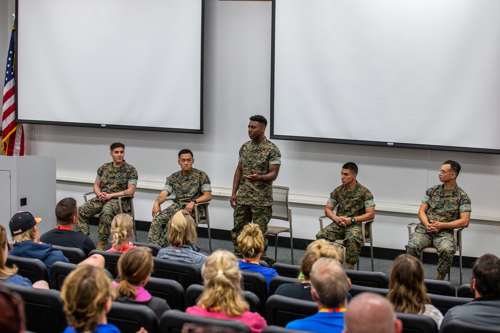 Educators visit MCAS Miramar