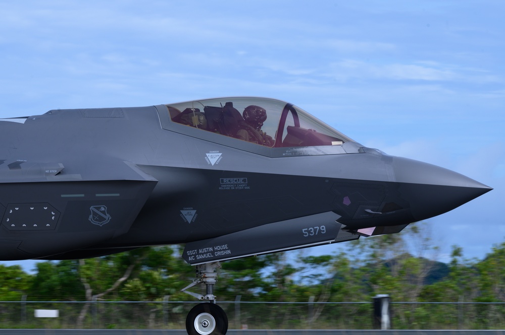 Eielson F-35As bring ‘lightning’ to Palau during Valiant Shield 22