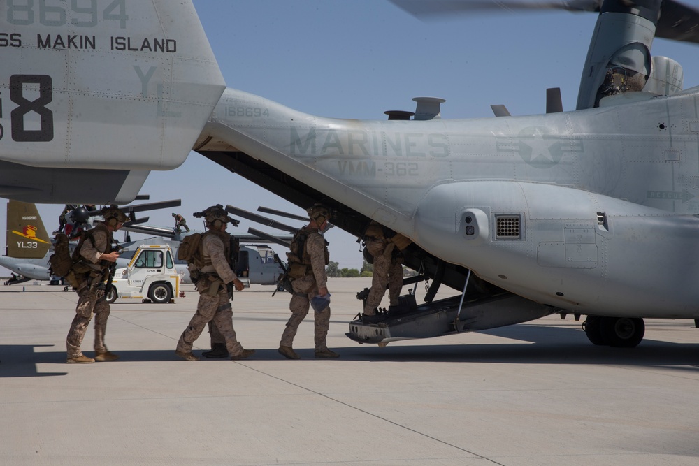 Recon Prepares for a Raid During RUT