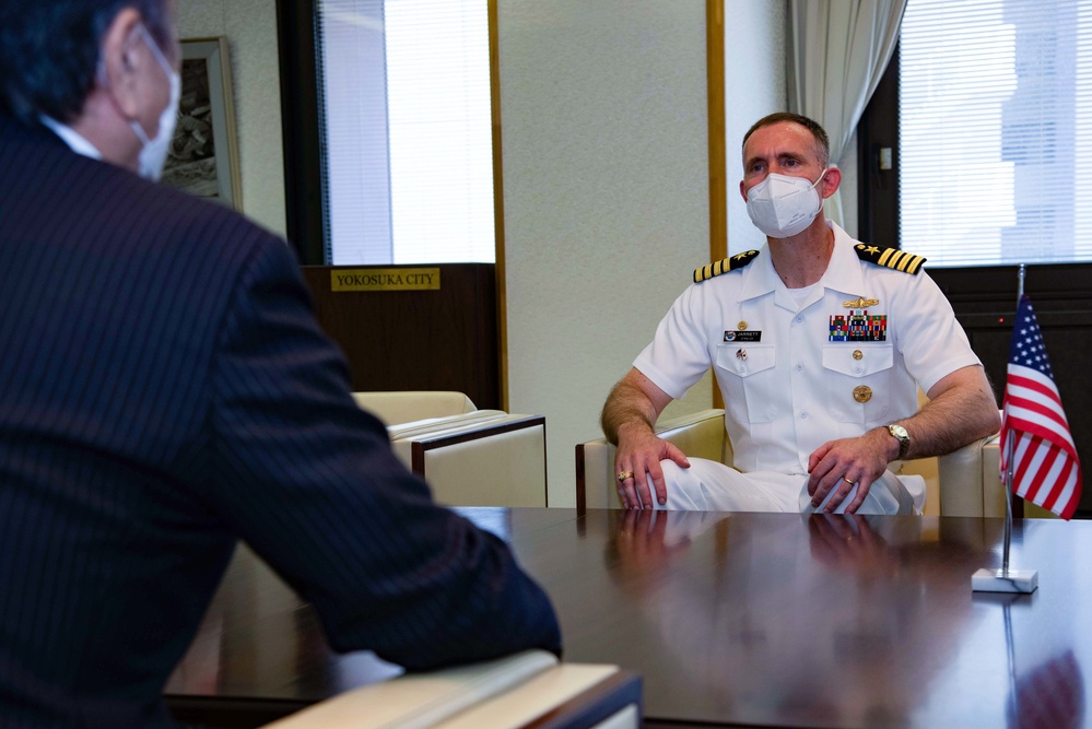 CFAY CO meets with Yokosuka City Mayor