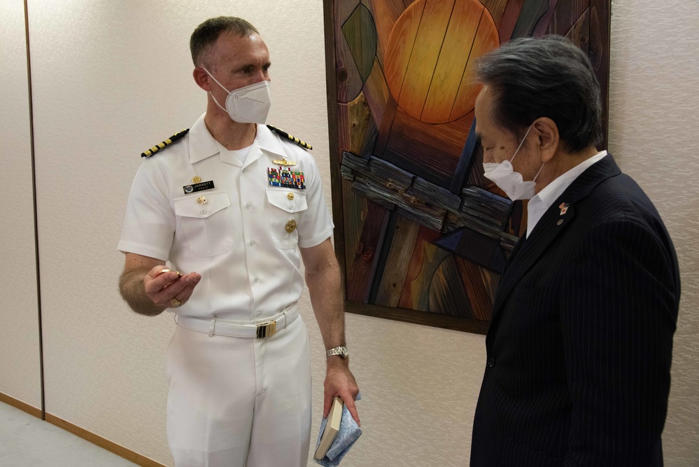 CFAY CO meets with Yokosuka City Mayor