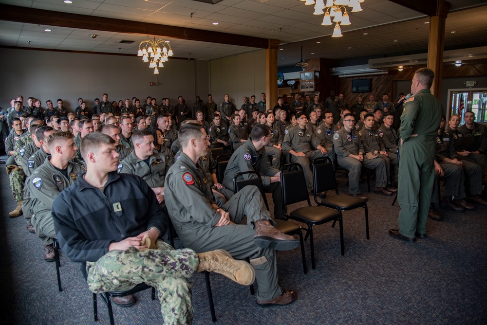 U.S. Pacific Fleet Squadron Commander, JO All Hands Calls