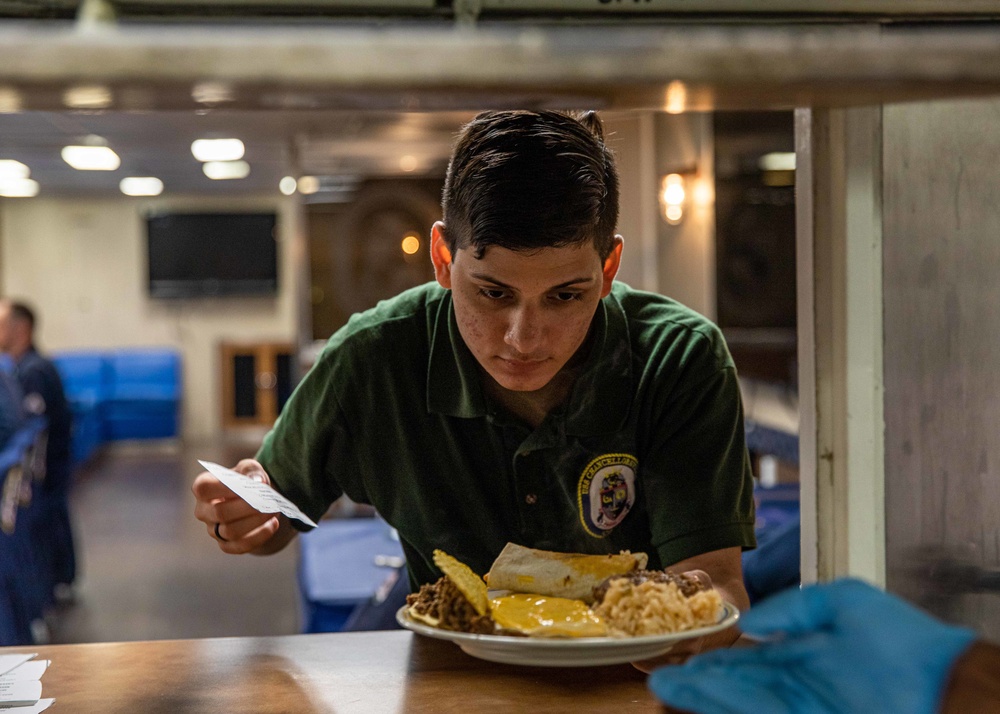 USS Chancellorsville Serves Lunch