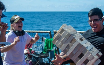 USS Jason Dunham (DDG 109) MWR Steel Beach Picnic