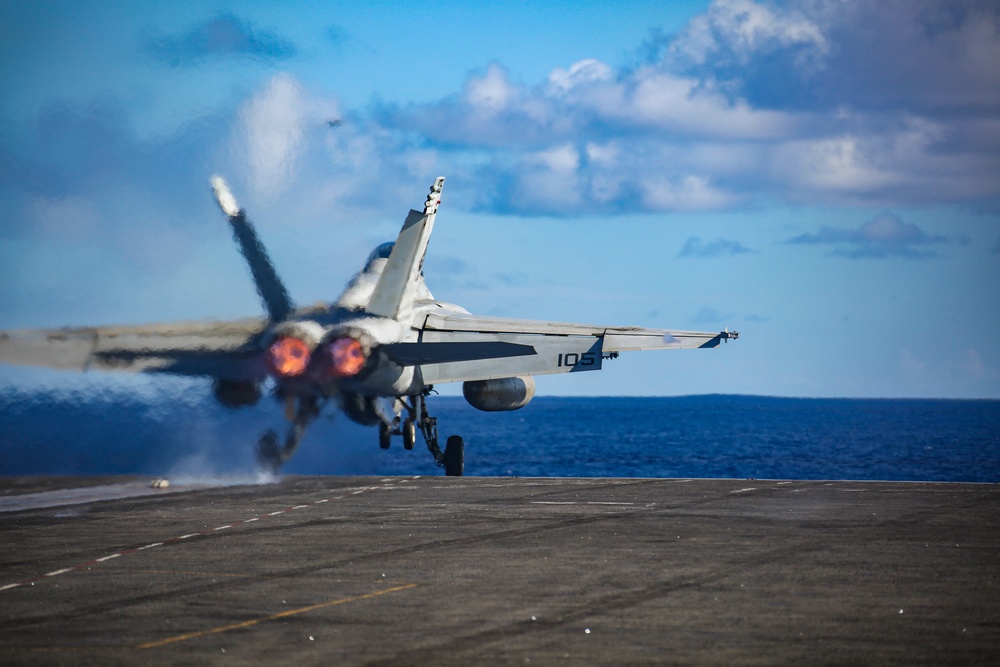 Abraham Lincoln conducts flight operations