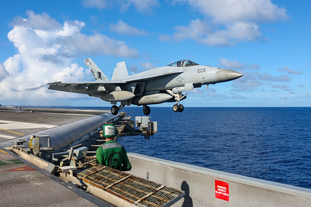 Abraham Lincoln conducts flight operations