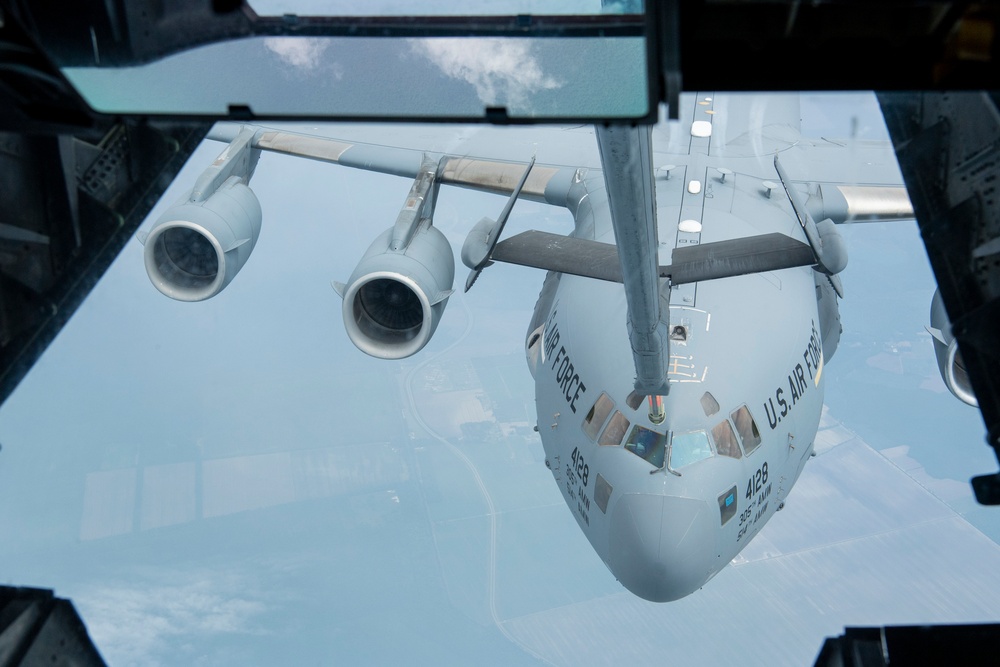 76th Air Refueling Squadron Mid-flight Refuel