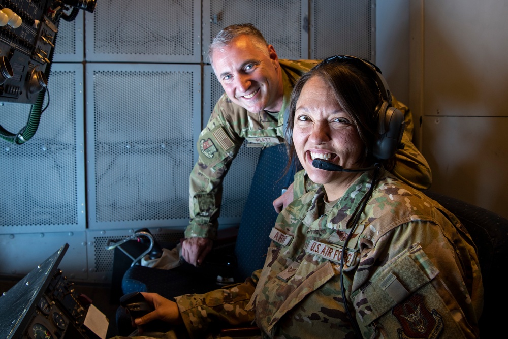 76th Air Refueling Squadron Mid-flight Refuel