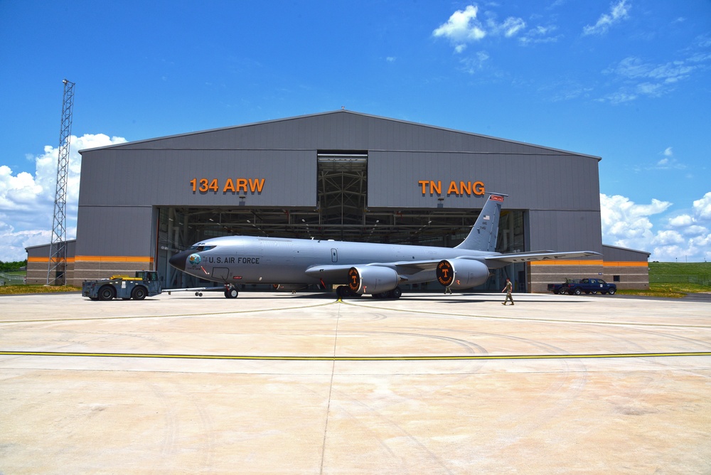 134th ARW opens $31 million hangar, vies for next-gen refueling tanker