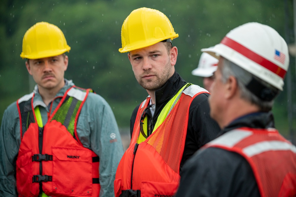 Despite rain, Industry Day shines light on major Ohio River navigation project