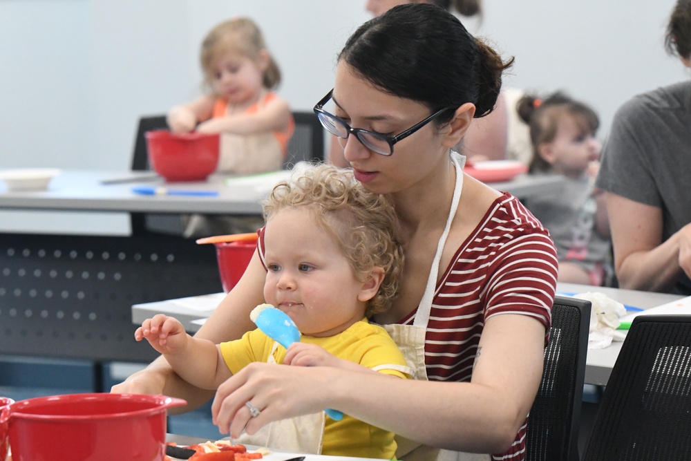 Fort Drum New Parent Support Group helps community members prepare healthy snacks for summer