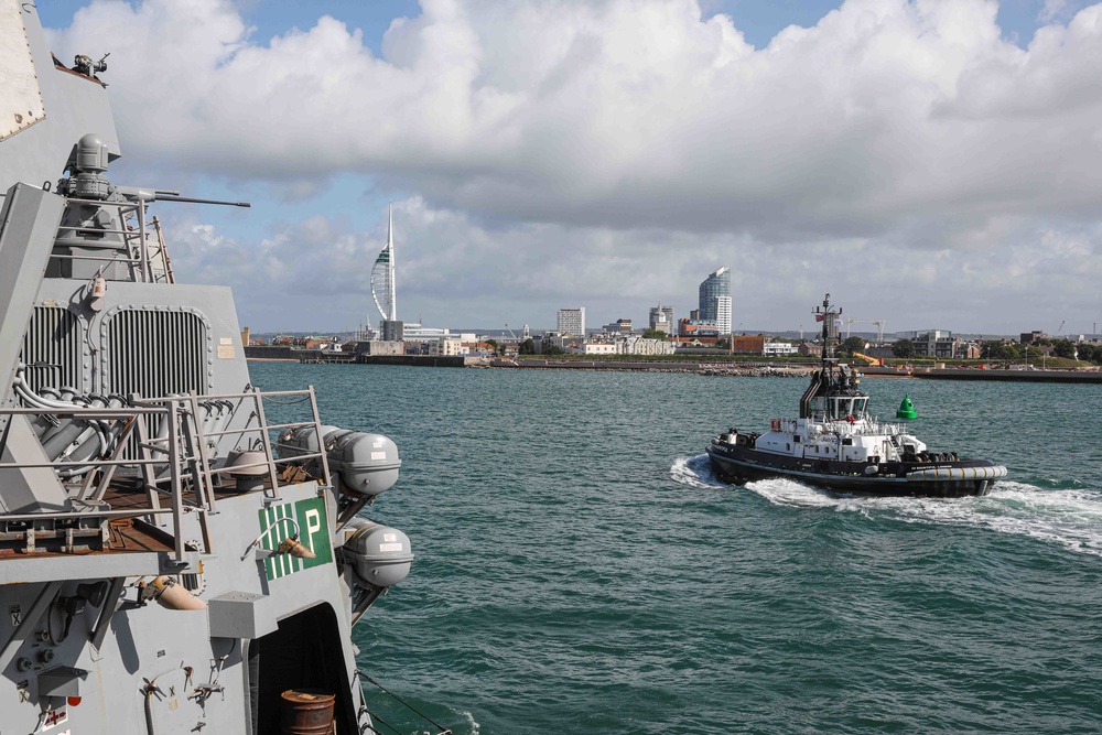 USS Gravely (DDG 107) Pulls in to Portsmouth, England, June 11, 2022