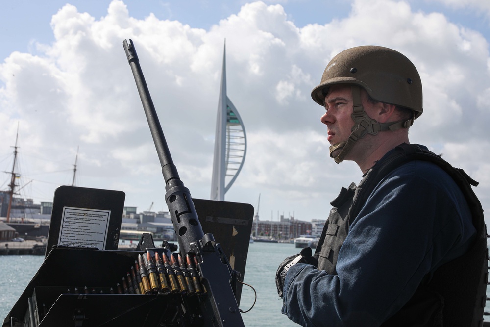 USS Gravely (DDG 107) Pulls in to Portsmouth, England, June 11, 2022