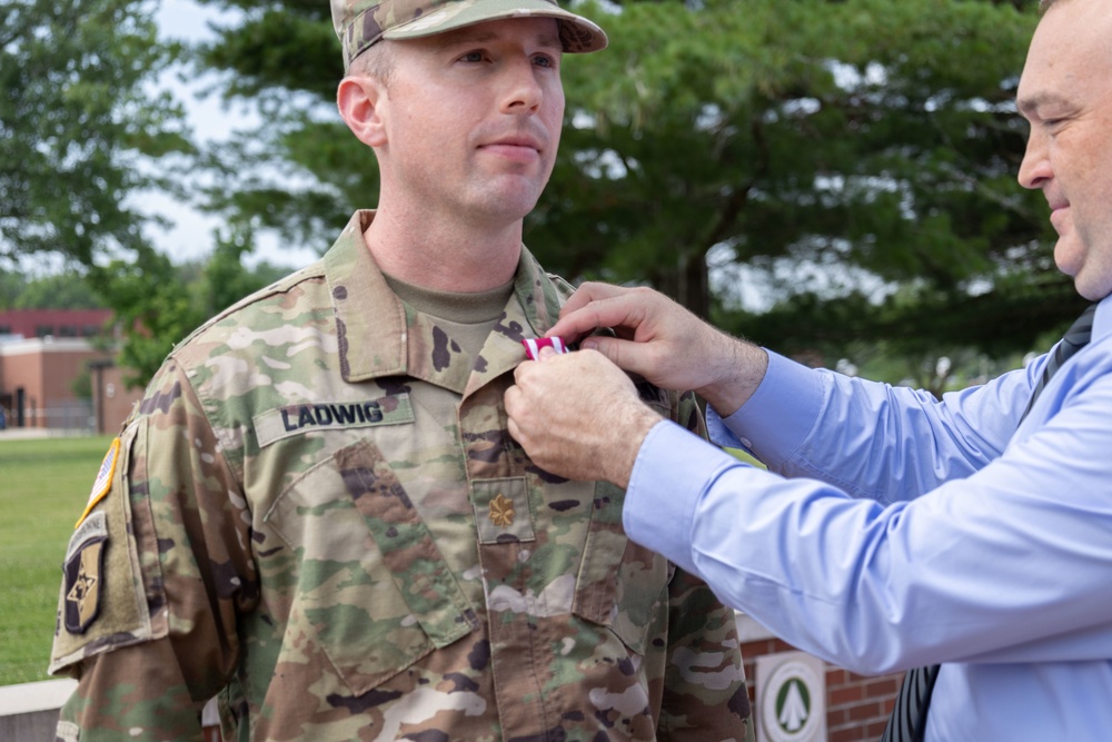 Maj. Ladwig PCS award ceremony