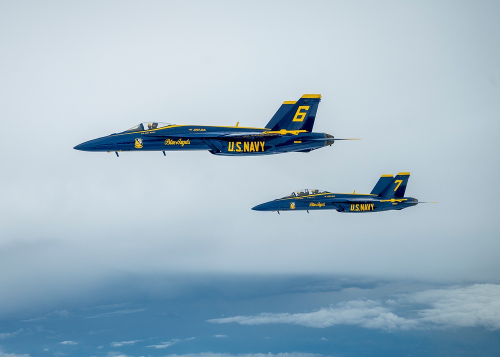 916th ARW KC-46 aerial refuels Blue Angels