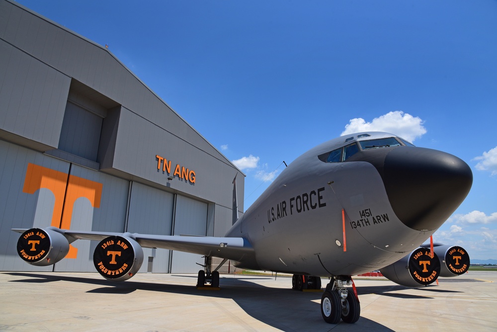 134th ARW opens $31 million hangar, vies for next-gen refueling tanker