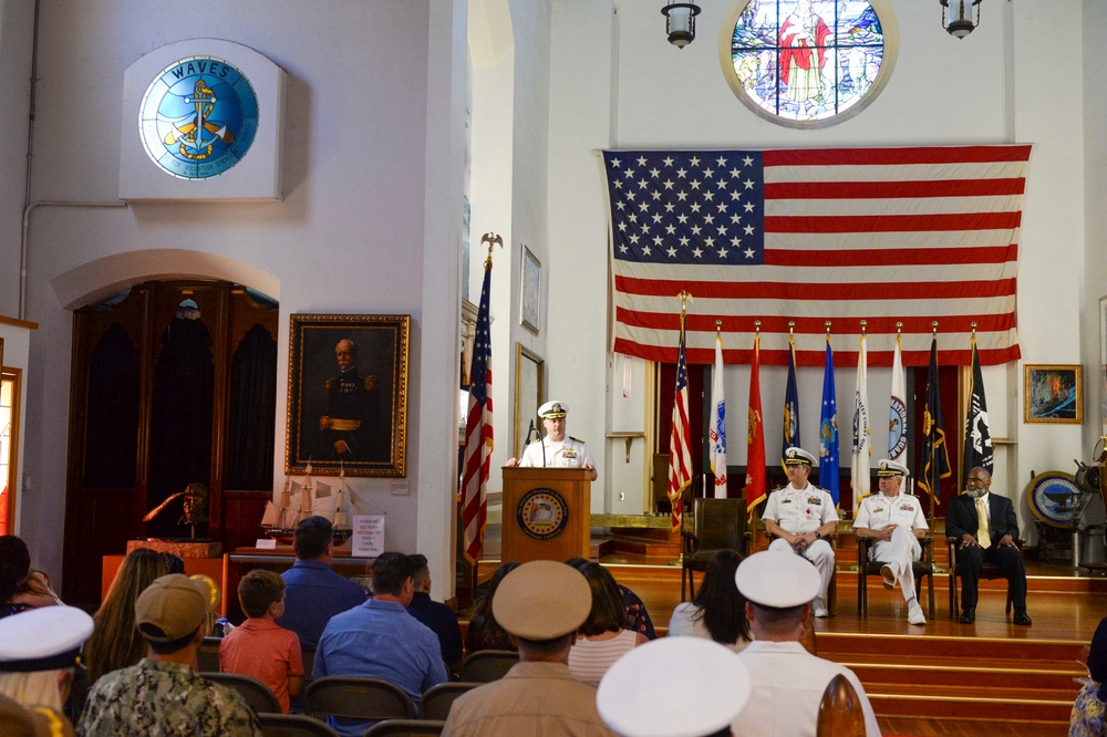 Surface Division ELEVEN Holds Change of Command Ceremony