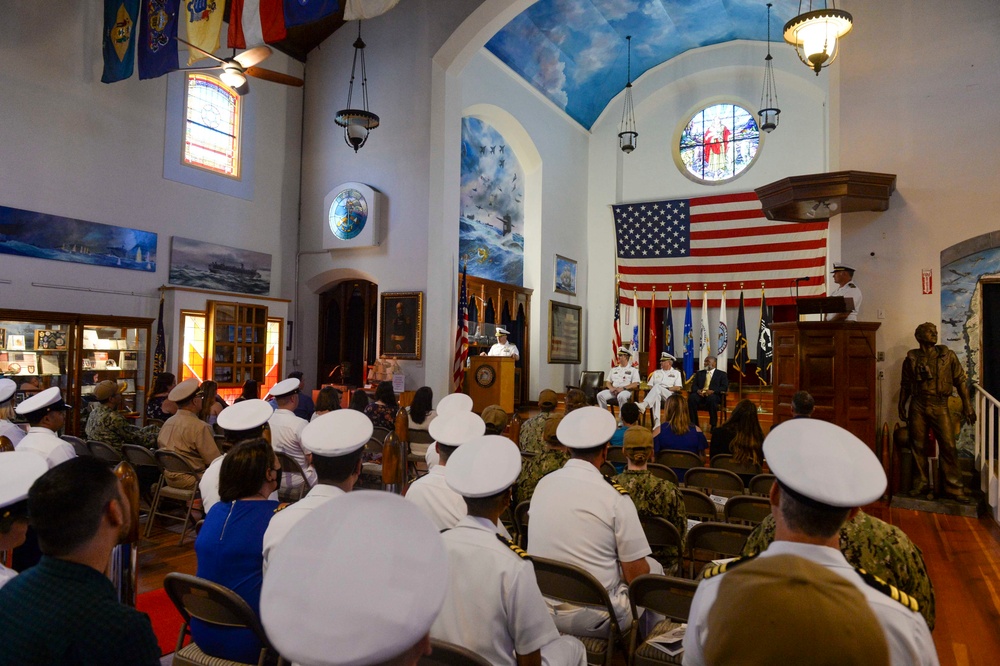 Surface Division ELEVEN Holds Change of Command Ceremony