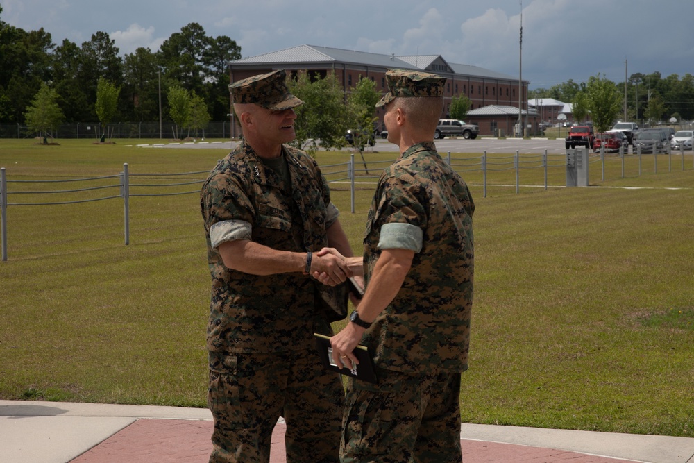 Lt. Gen. Bellon visits Marine Forces Special Operations Command