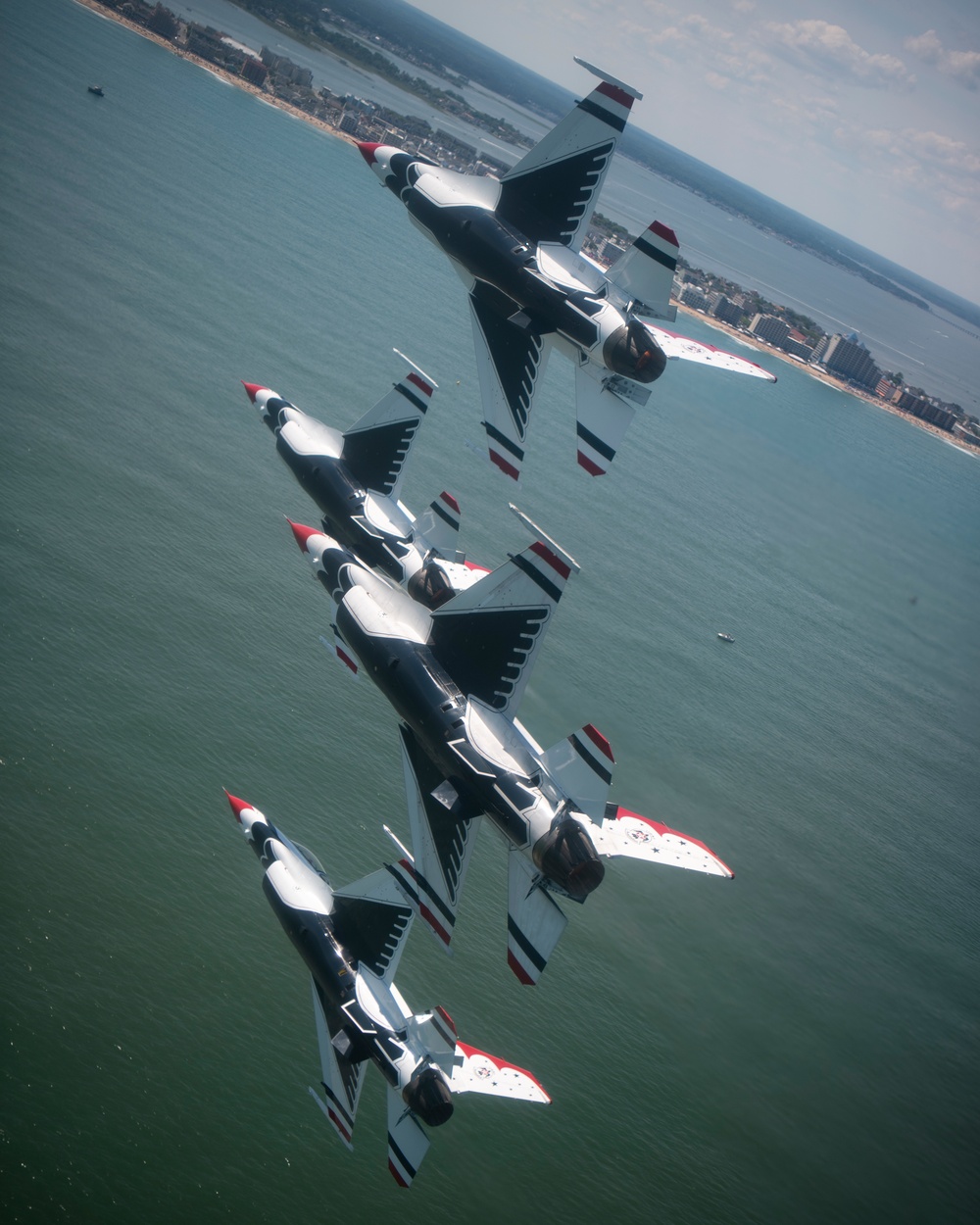Thunderbirds take flight for OC Air Show