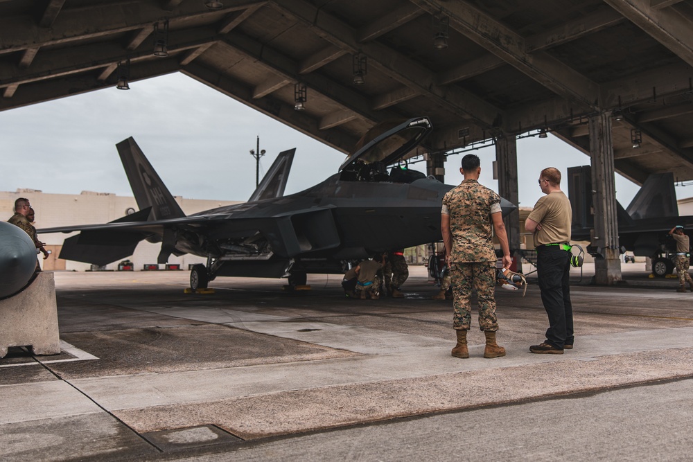 Marine Wing Liaison Kadena supports Air Force F-22 Raptors