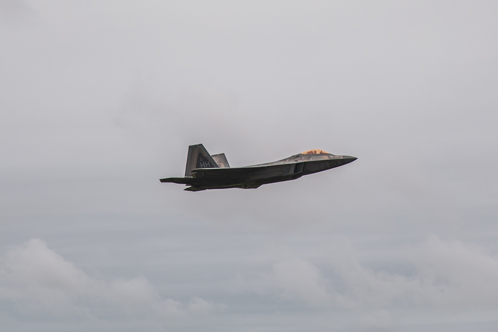 Marine Wing Liaison Kadena supports Air Force F-22 Raptors