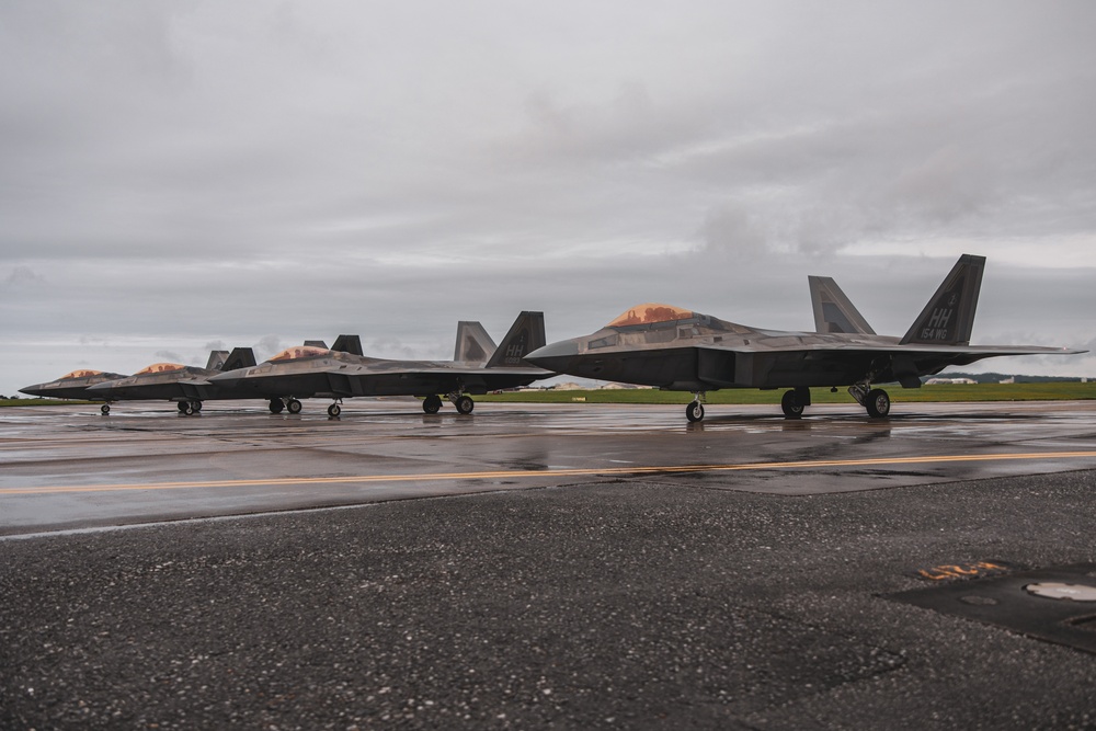 Marine Wing Liaison Kadena supports Air Force F-22 Raptors