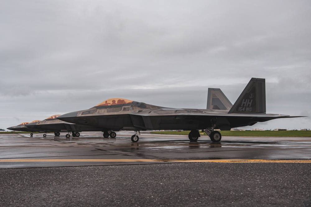 Marine Wing Liaison Kadena supports Air Force F-22 Raptors