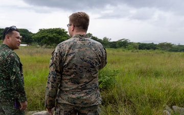 Marine Raiders with SOTF 511.2 and Marines with 3MAW demonstrate SUAS capabilities to AFP