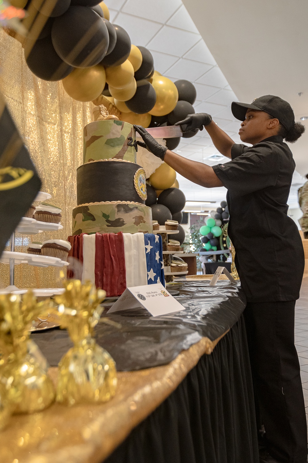Army 247th Birthday Cake Decorating Competition