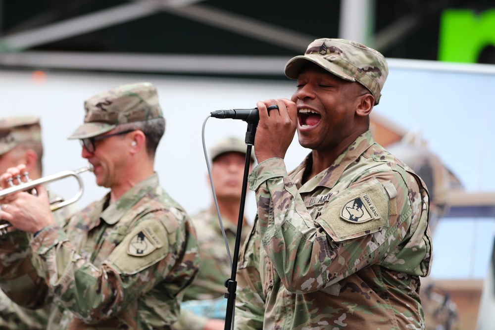 New York City Recruiting Battalion Celebrates the U.S. Army’s 247th Birthday in Times Square