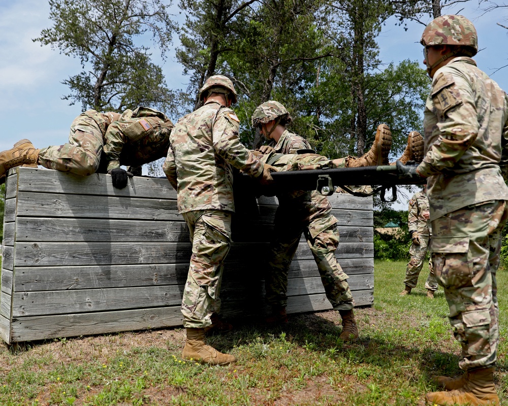 Red Arrow Combat Medics Conduct Joint Training