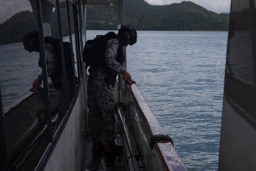 Philippine National Police, Coast Guard SOF, 1st SFG (A) share VBSS techniques