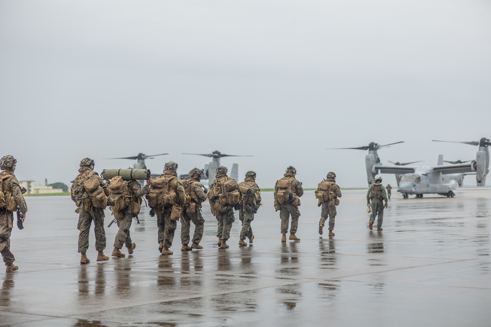 VMM-265 Suppots 3d Battalion, 2d Marines in a Long Range Insert during Fuji Viper Shinka 22