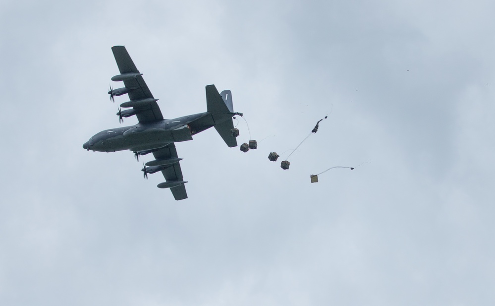 CLB-4 Marines conduct Air Delivery Operations during Exercise Shinka 22.1