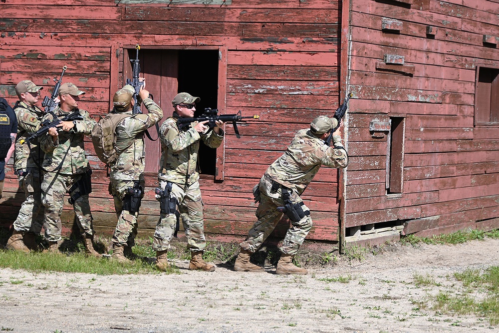 Fort Dix –   421st CTS (Combat Training Squadron) – MOUT/FIBUA