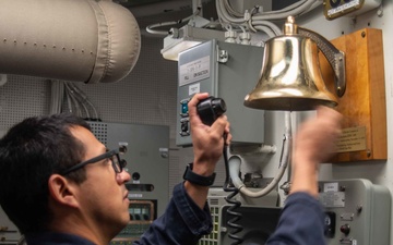USS Jason Dunham (DDG 109) Conducts an In-Port Emergency Team Drill
