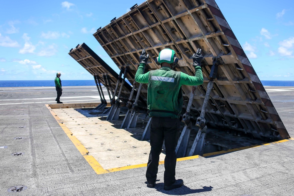 Abraham Lincoln conducts flight operations