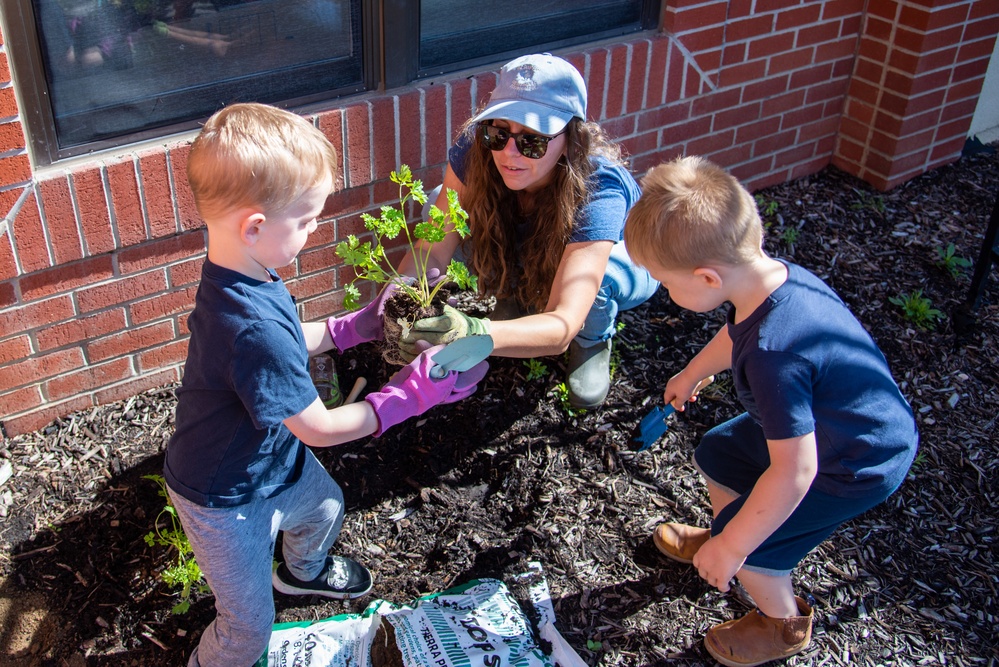 DSCC Child Development Center garden teaches children about science and cooperation
