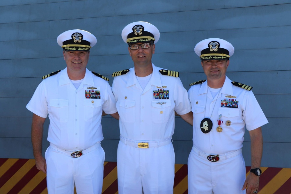 USS Wichita Holds Change of Command Ceremony